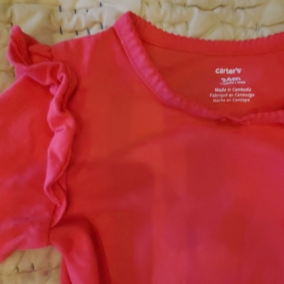 24 Months, Carter's Ruffled Bodysuits. 2 pack. - Picture 4 of 5